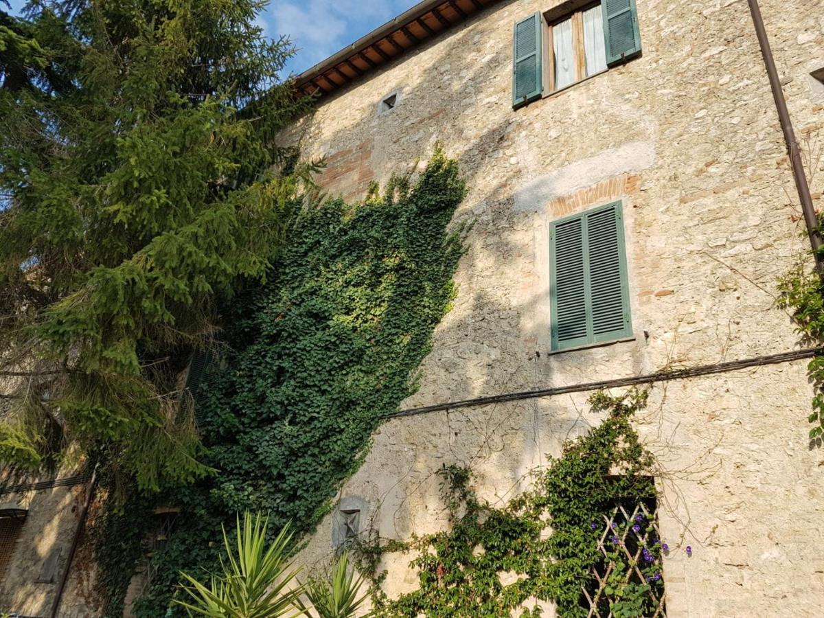 La Dimora Nel Castello Villa Collevalenza Eksteriør billede